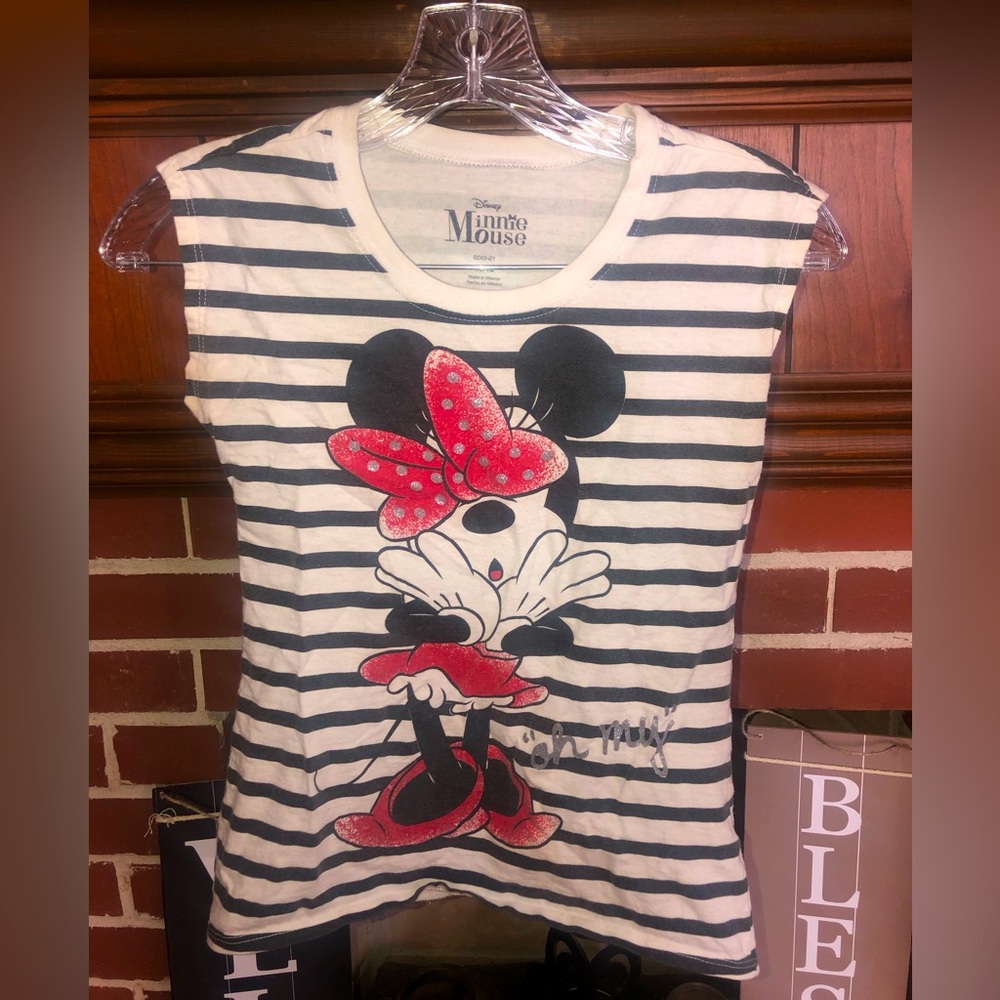 Minnie Mouse shirt